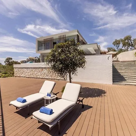 度假居 6 Bedroom Prestige