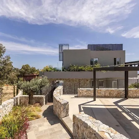 6 Bedroom Prestige بروتاراس