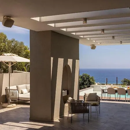 6 Bedroom Prestige Holiday home *
