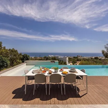 6 Bedroom Prestige *